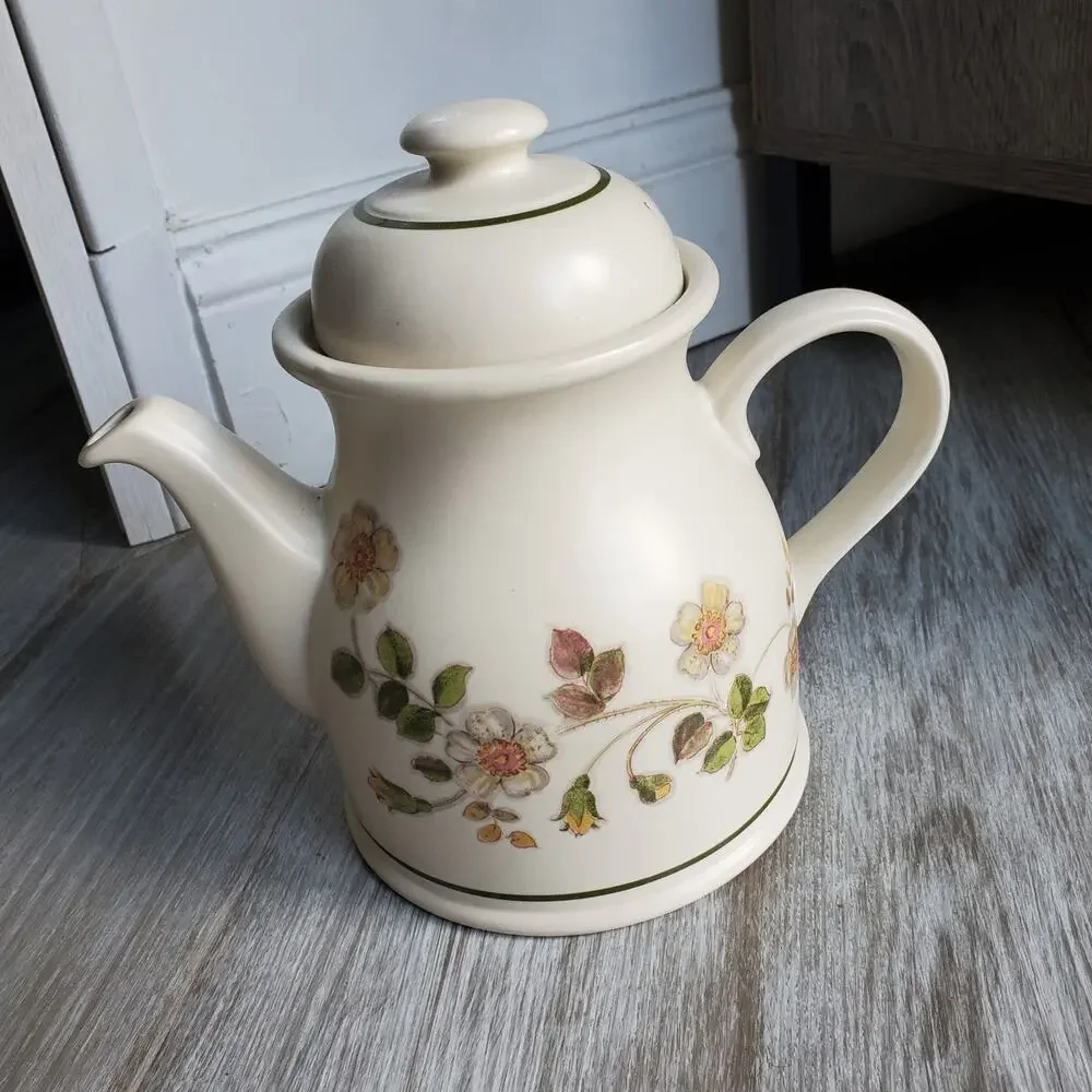 Vintage Marks & Spencer M&S Autumn Leaves Tea Pot Coffee Pot w Lid Set of 2